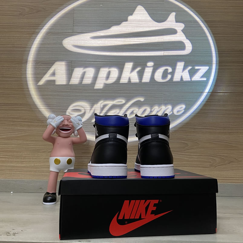 Air Jordan 1 Retro High Og Royal Toe 2020 On Feet Royal Blue 555088 041 (2) - www.newkick.vip