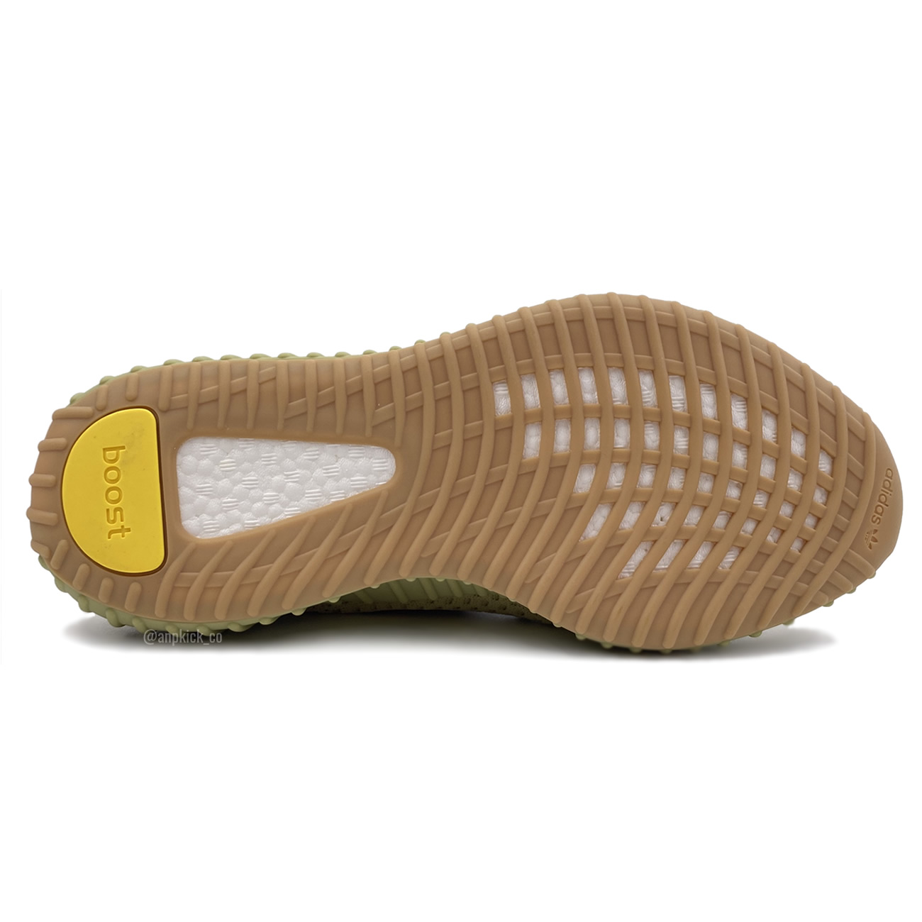 Adidas Yeezy Boost 350 V2 Sulfur Fy5346 First Preview Release Date (5) - www.newkick.vip Adidas Yeezy Boost 350 V2 Sulfur Fy5346 First Preview Release Date (5) - www.newkick.vip