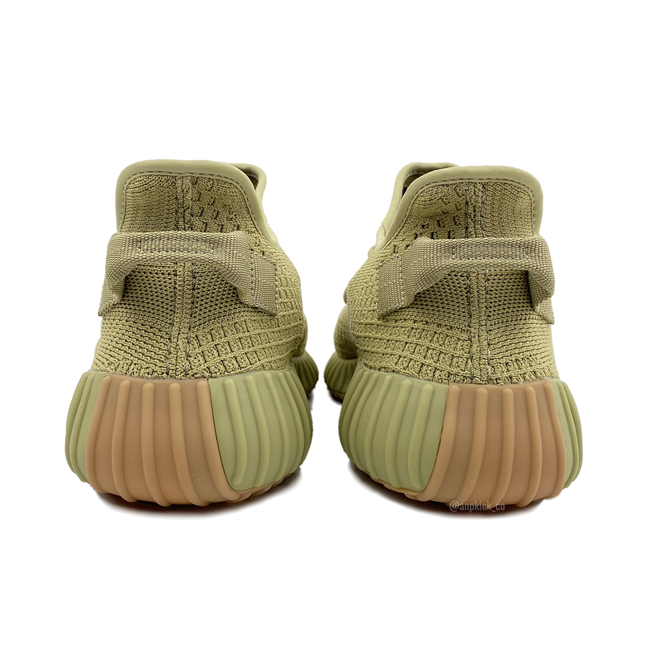 Adidas Yeezy Boost 350 V2 Sulfur Fy5346 First Preview Release Date (4) - www.newkick.vip