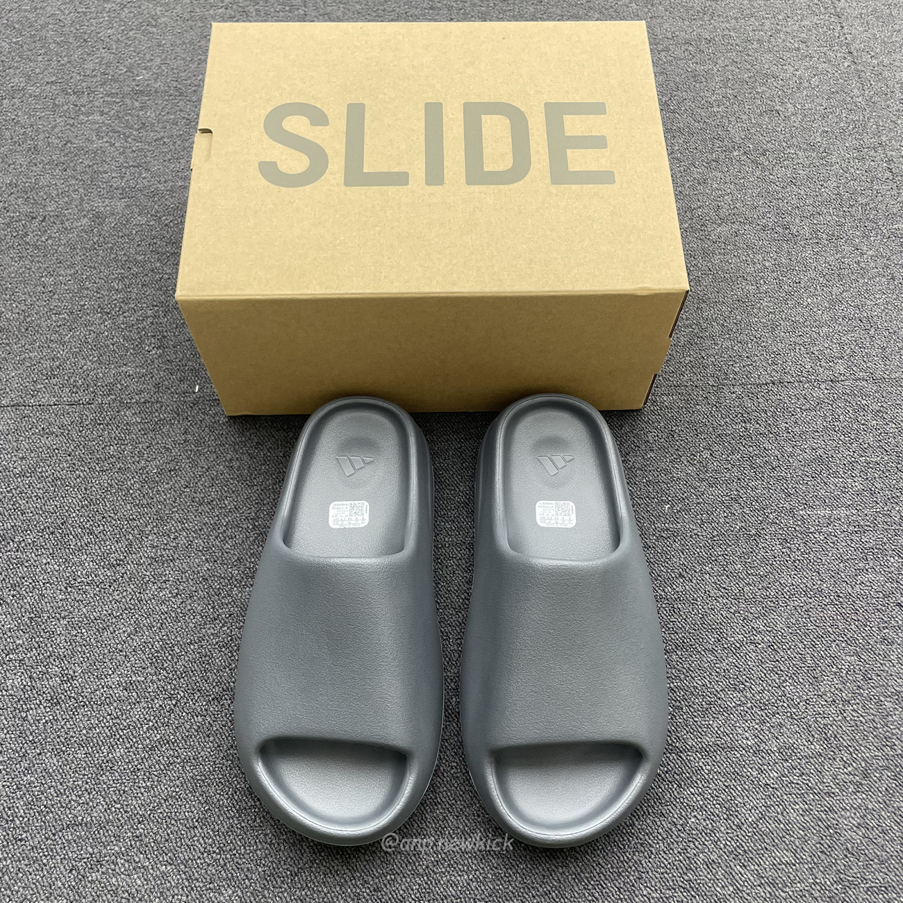 Adidas Yeezy Slide Slate Grey Id2350 (3) - www.newkick.vip Adidas Yeezy Slide Slate Grey Id2350 (3) - www.newkick.vip