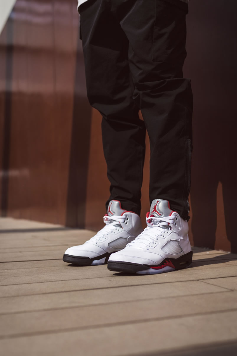 Air Jordan 5 Fire Red 3m 2020 Silver Tongue Da1911 102 On Feet (3) - www.newkick.vip