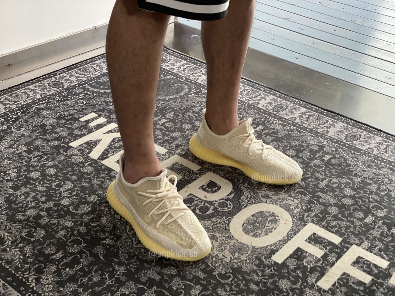 Adidas Yeezy Boost 350 V2 Abez Fz5246 Anpkick First On Feet First Look (7) - www.newkick.vip