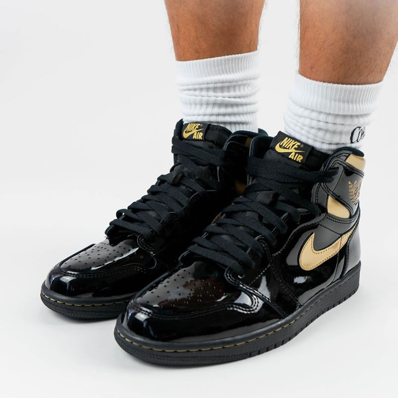 Air Jordan 1 High Og Black Gold Patent Leather New Release Date 555088 032 (3) - www.newkick.vip Air Jordan 1 High Og Black Gold Patent Leather New Release Date 555088 032 (3) - www.newkick.vip