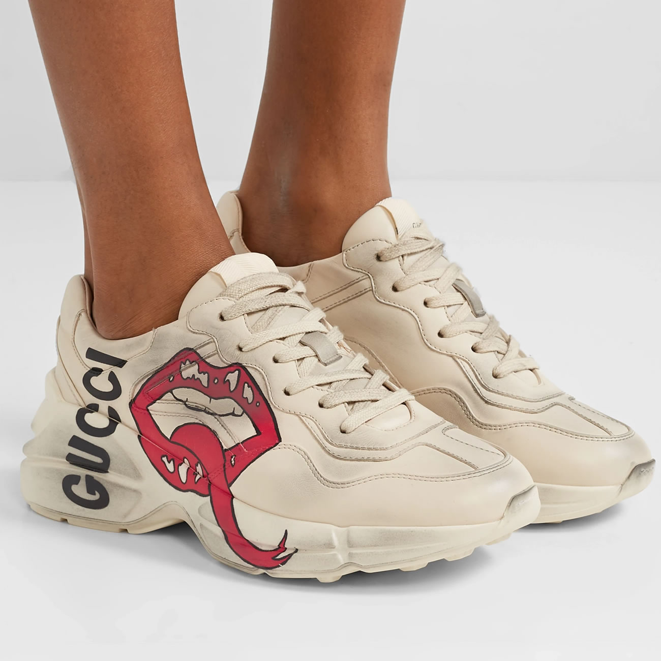Gucci Rhyton Logo Print Leather Sneakers On Feet 1102221 (5) - www.newkick.vip