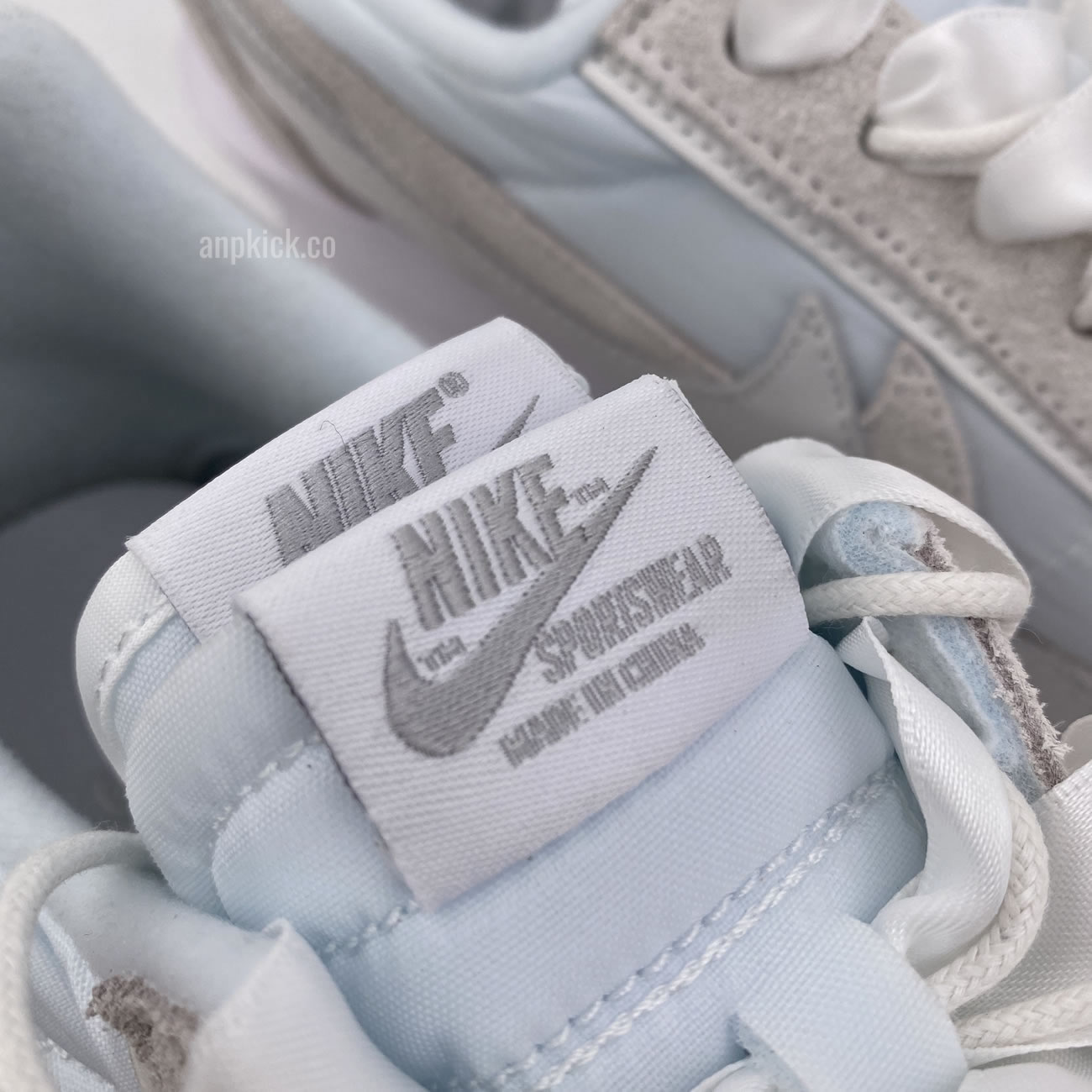 Sacai Nike Ld Waffle White Nylon Bv0073 101 (7) - www.newkick.vip