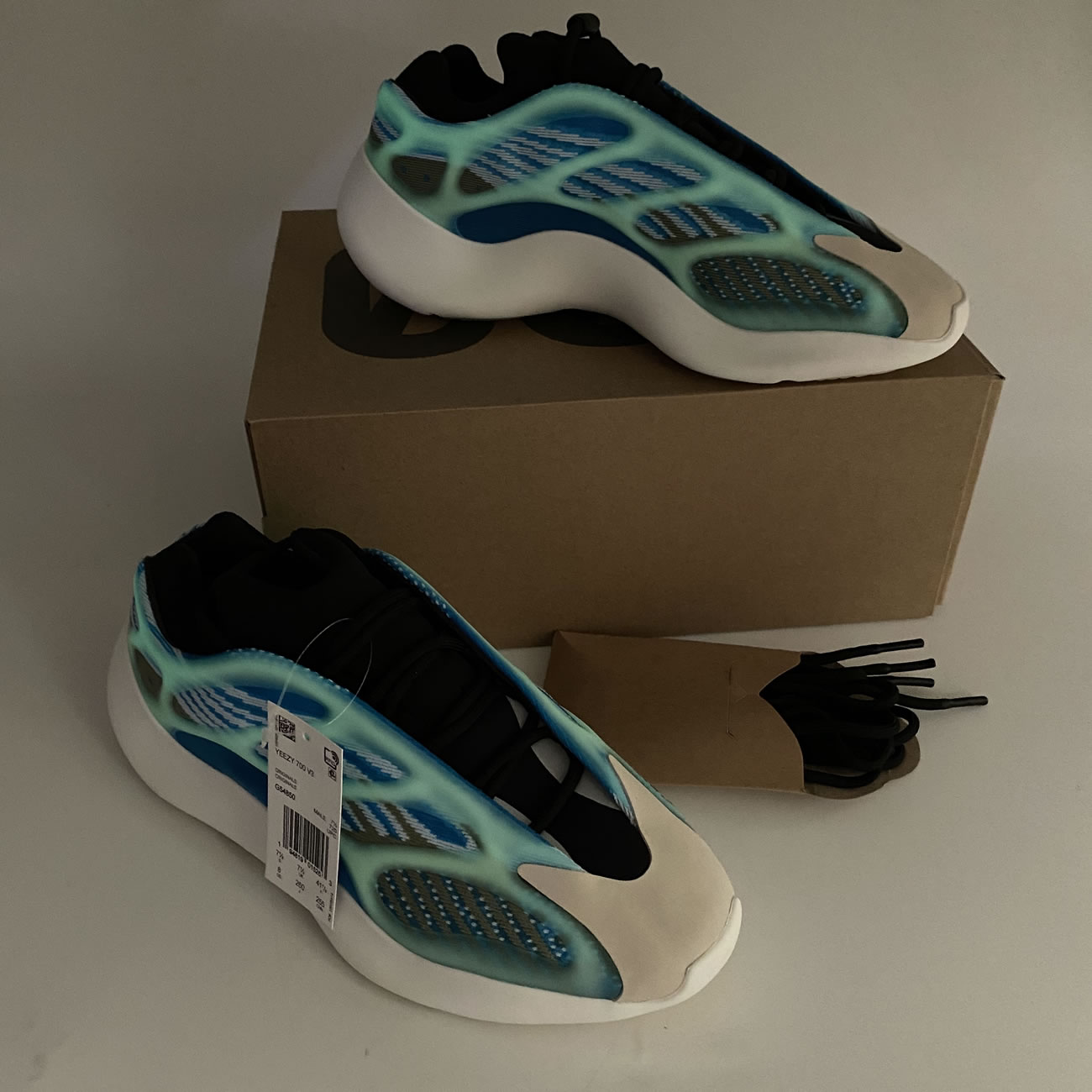 Adidas Yeezy 700 V3 Arazre G54850 New Release Date For Sale (11) - www.newkick.vip Adidas Yeezy 700 V3 Arazre G54850 New Release Date For Sale (11) - www.newkick.vip