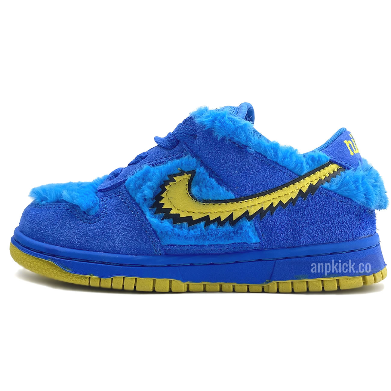 Kids Childrens Grateful Dead Bears Nike Sb Dunk Low Blue Bear Cu1727 105 (1) - www.newkick.vip Kids Childrens Grateful Dead Bears Nike Sb Dunk Low Blue Bear Cu1727 105 (1) - www.newkick.vip