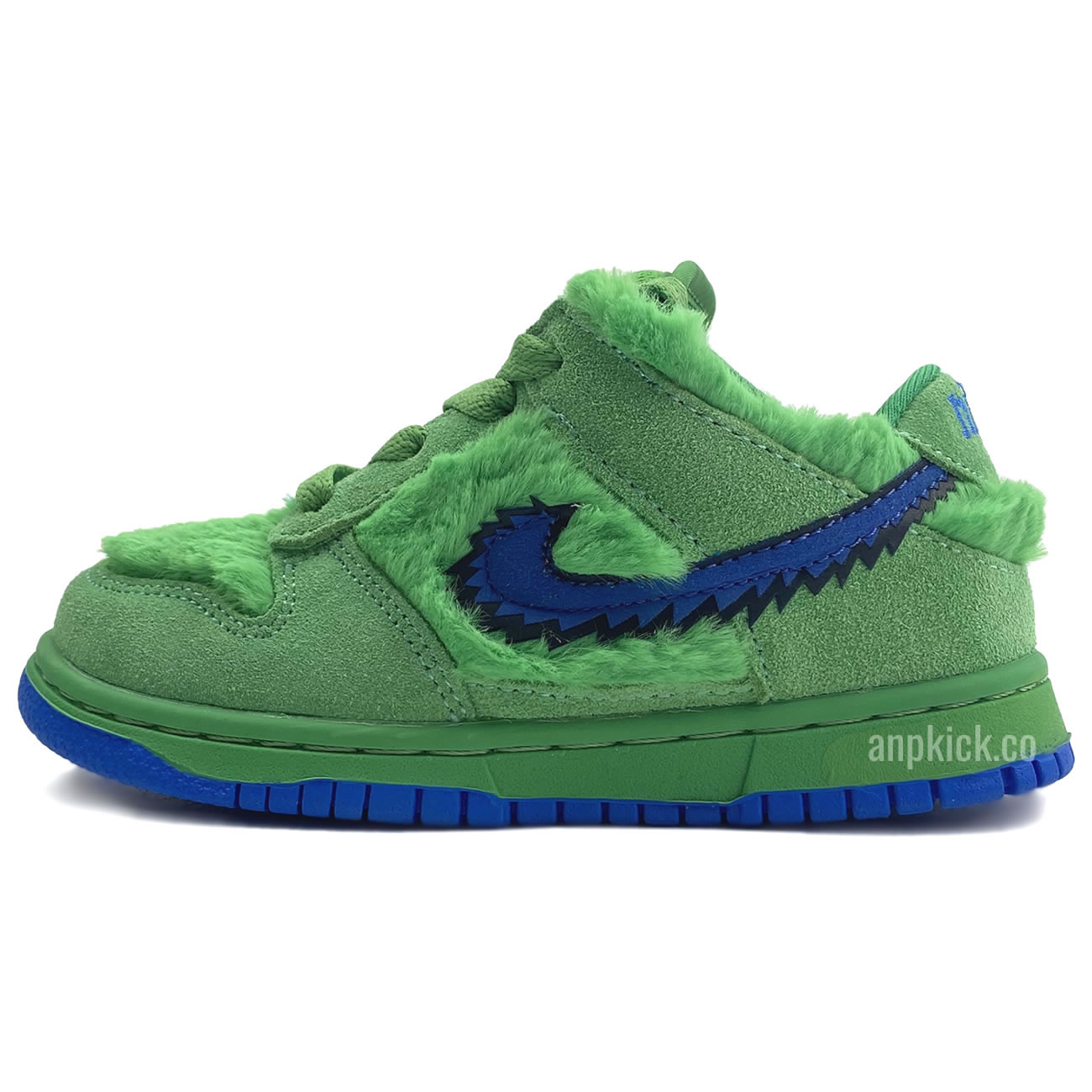 Kids Childrens Grateful Dead Bears Nike Sb Dunk Low Green Bear Cu1727 106 (1) - www.newkick.vip Kids Childrens Grateful Dead Bears Nike Sb Dunk Low Green Bear Cu1727 106 (1) - www.newkick.vip