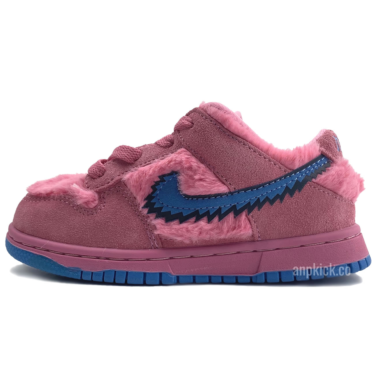 Kids Childrens Grateful Dead Bears Nike Sb Dunk Low Pink Bear Cu1727 102 (1) - www.newkick.vip Kids Childrens Grateful Dead Bears Nike Sb Dunk Low Pink Bear Cu1727 102 (1) - www.newkick.vip