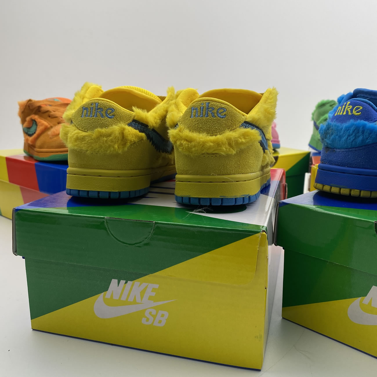 Kids Childrens Grateful Dead Bears Nike Sb Dunk Low Yellow Pink Orange Blue Green Release For Sale (5) - www.newkick.vip Kids Childrens Grateful Dead Bears Nike Sb Dunk Low Yellow Pink Orange Blue Green Release For Sale (5) - www.newkick.vip