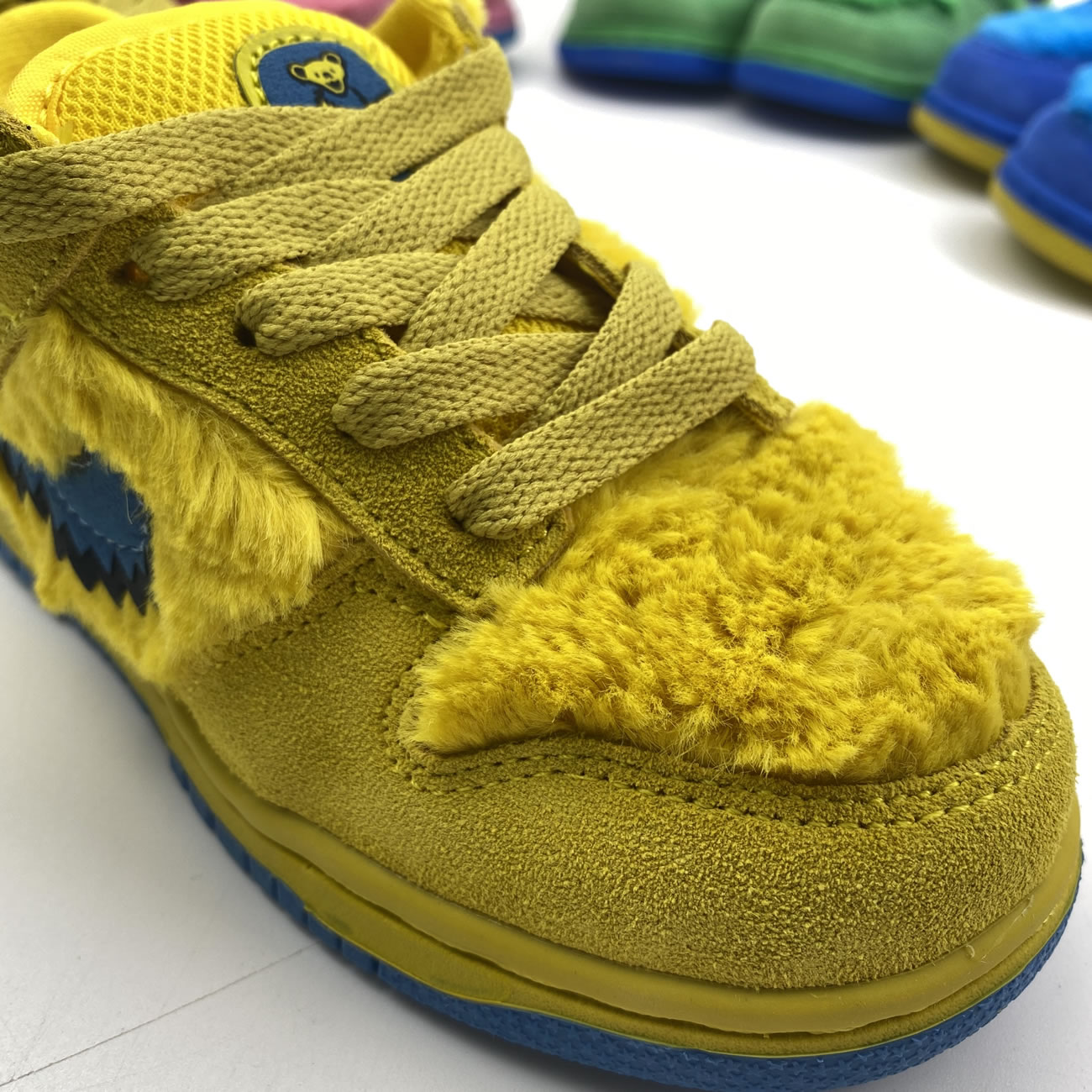 Kids Childrens Grateful Dead Bears Nike Sb Dunk Low Yellow Pink Orange Blue Green Release For Sale (7) - www.newkick.vip Kids Childrens Grateful Dead Bears Nike Sb Dunk Low Yellow Pink Orange Blue Green Release For Sale (7) - www.newkick.vip