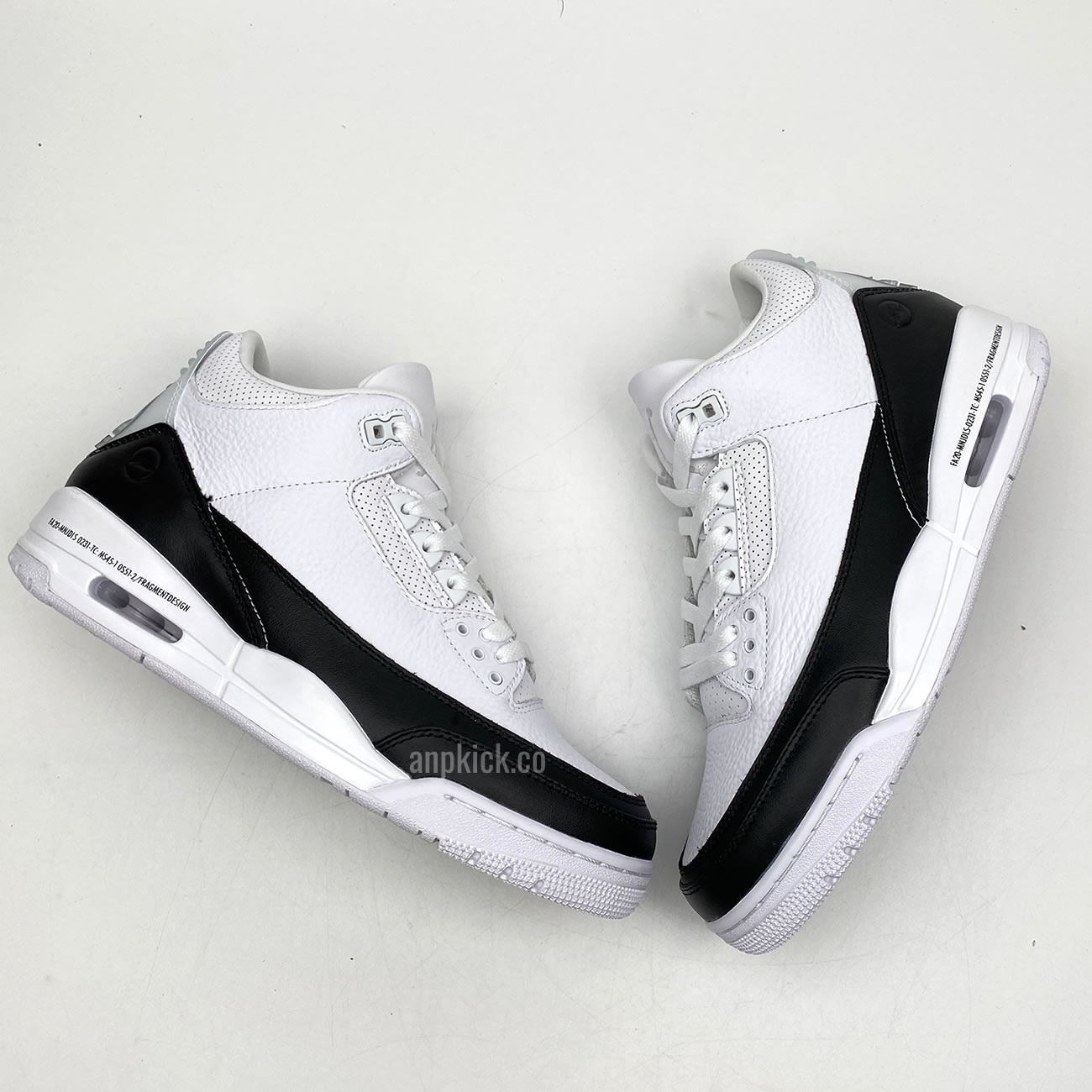 Fragment Air Jordan 3 Retro Sp White Black Release Date Da3595 100 (3) - www.newkick.vip Fragment Air Jordan 3 Retro Sp White Black Release Date Da3595 100 (3) - www.newkick.vip