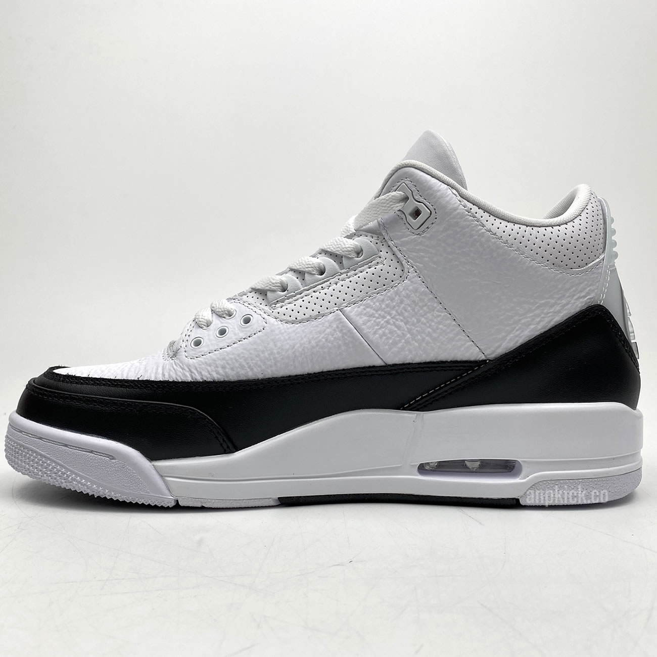 Fragment Air Jordan 3 Retro Sp White Black Release Date Da3595 100 (2) - www.newkick.vip