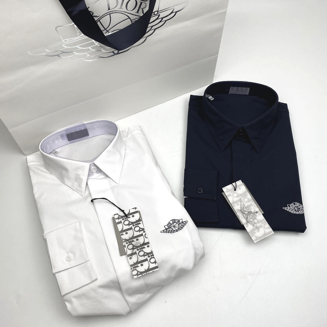 Dior Air Jordan T Shirt White Black S 2xl (1) - www.newkick.vip Dior Air Jordan T Shirt White Black S 2xl (1) - www.newkick.vip