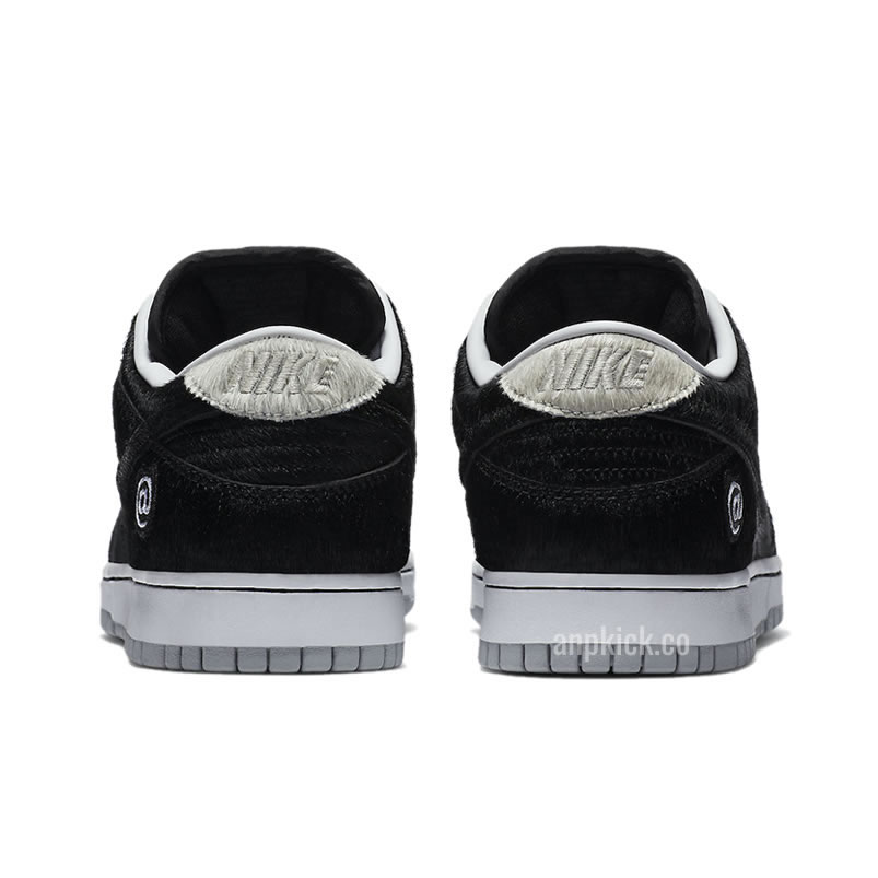 Medicom Toy Nike Sb Dunk Low Be Rbrick Cz5127 001 Release Date (5) - www.newkick.vip