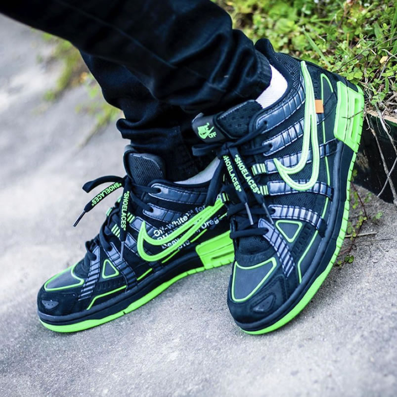 Off White Nike Air Rubber Dunk Green Strike On Feet Cu6015 001 (1) - www.newkick.vip