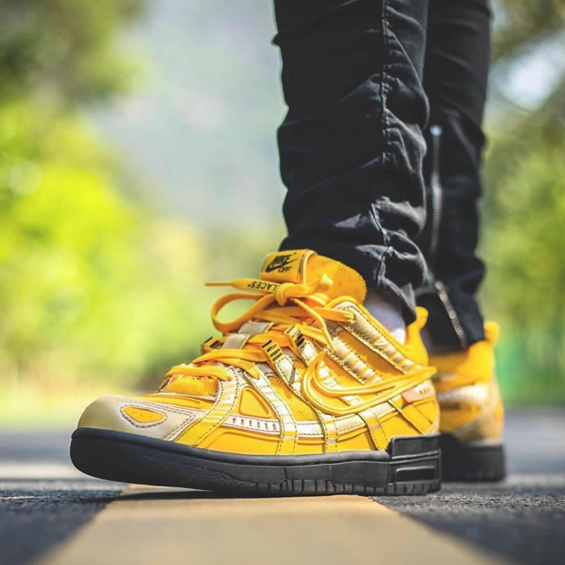 Off White Nike Air Rubber Dunk University Gold Release Date On Feet Cu6015 700 (3) - www.newkick.vip