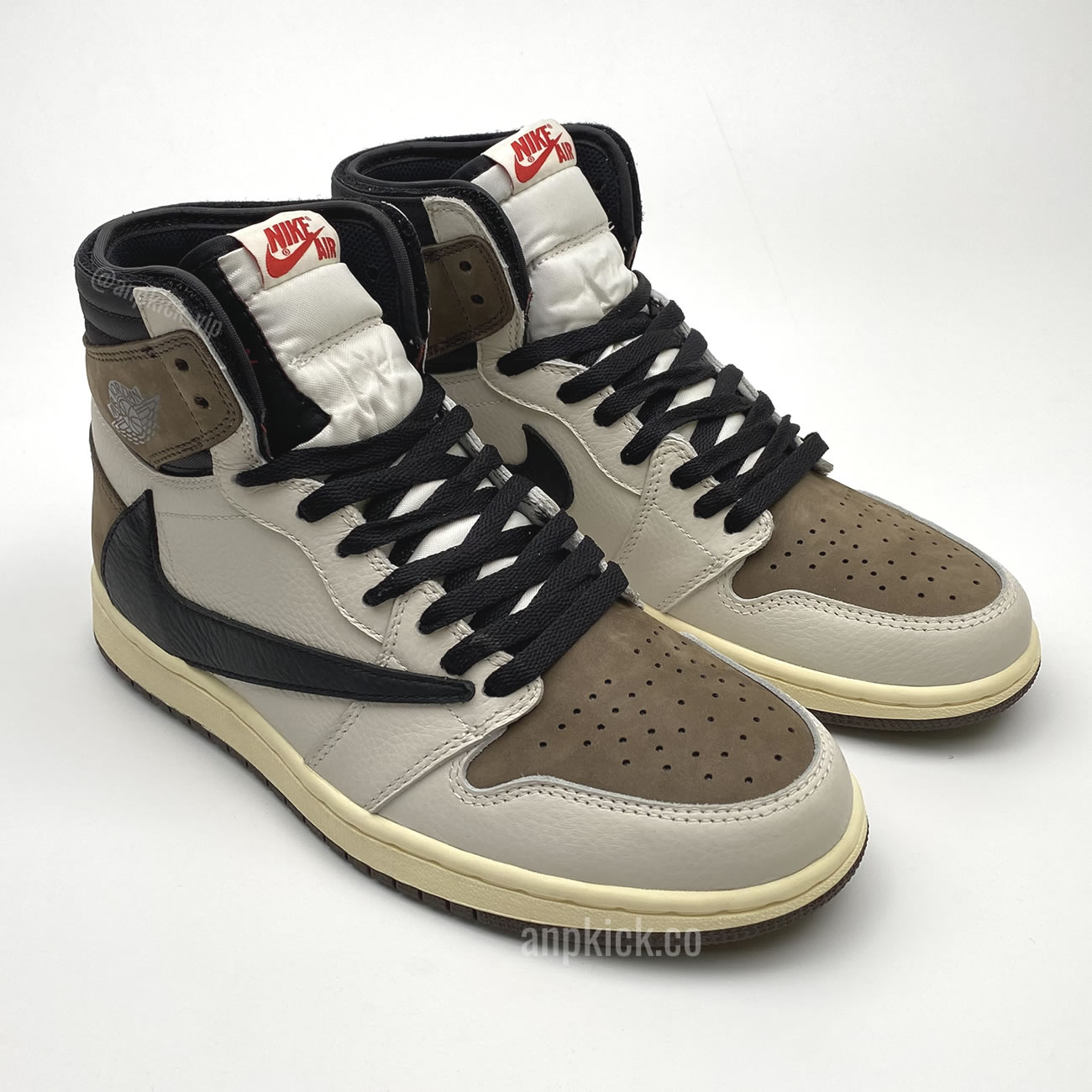 Travis Scott Air Jordan 1 Retro High Sample 2.0 Brown Cactus Jack Anpkick First Look (3) - www.newkick.vip Travis Scott Air Jordan 1 Retro High Sample 2.0 Brown Cactus Jack Anpkick First Look (3) - www.newkick.vip