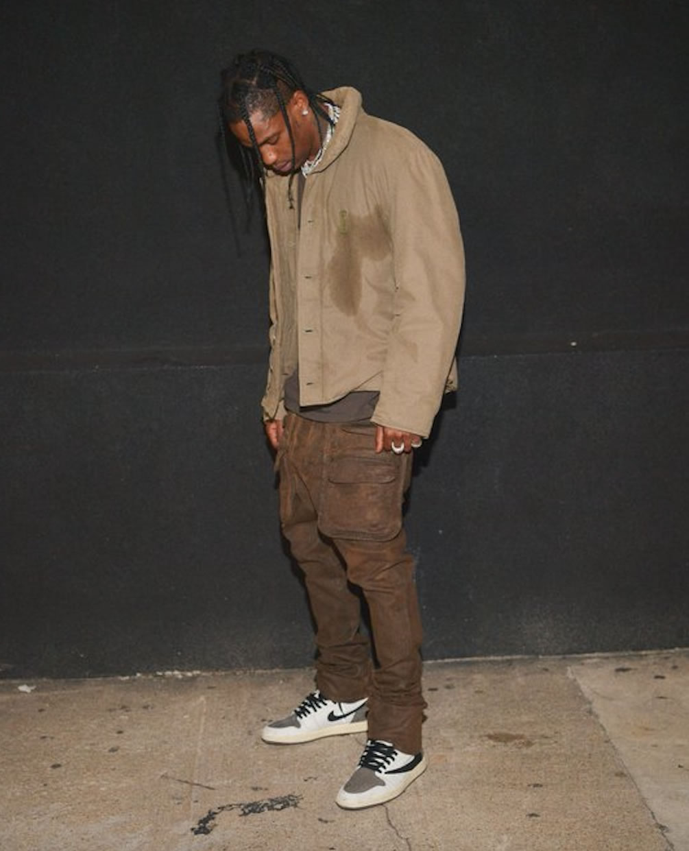 Travis Scott Air Jordan 1 Retro High Sample 2.0 Brown Cactus Jack Anpkick First Look On Foot (1) - www.newkick.vip Travis Scott Air Jordan 1 Retro High Sample 2.0 Brown Cactus Jack Anpkick First Look On Foot (1) - www.newkick.vip