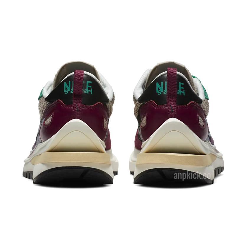 Sacai Nike Vaporwaffle String Black Villain Red Neptune Green Dd3035 200 (4) - www.newkick.vip