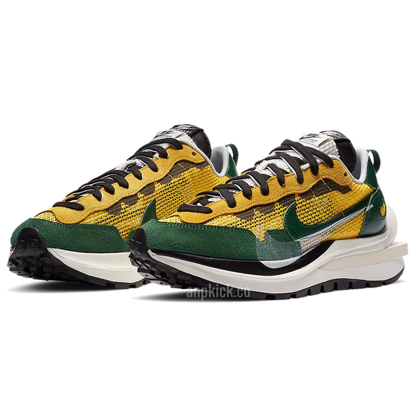 Sacai Nike Vaporwaffle Tour Yellow Stadium Green Sail Cv1363 700 (3) - www.newkick.vip