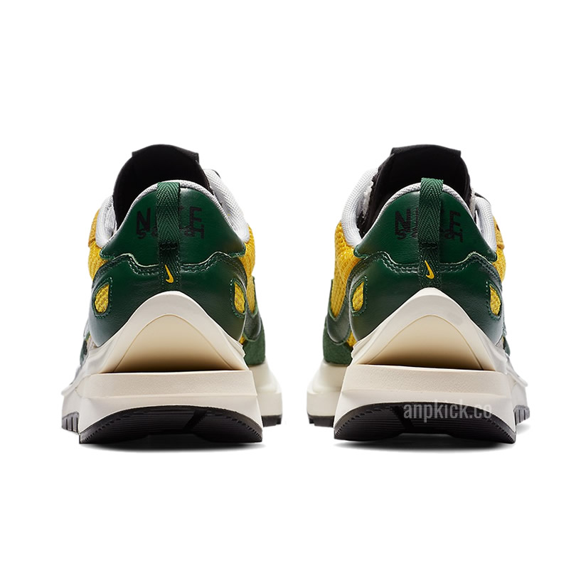 Sacai Nike Vaporwaffle Tour Yellow Stadium Green Sail Cv1363 700 (5) - www.newkick.vip