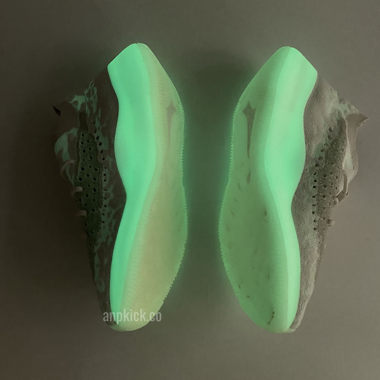 Adidas Yeezy Boost 380 Calcite Glow In The Dark Gz8668 (2) - www.newkick.vip