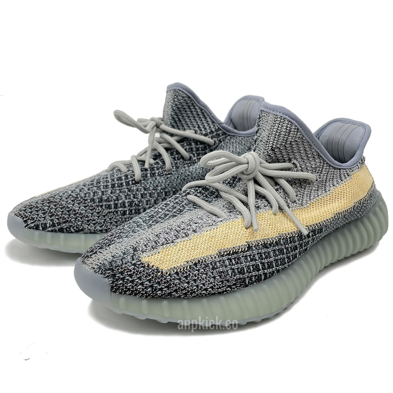 Adidas Yeezy Boost 350 V2 Ash Blue Gy7657 (3) - www.newkick.vip