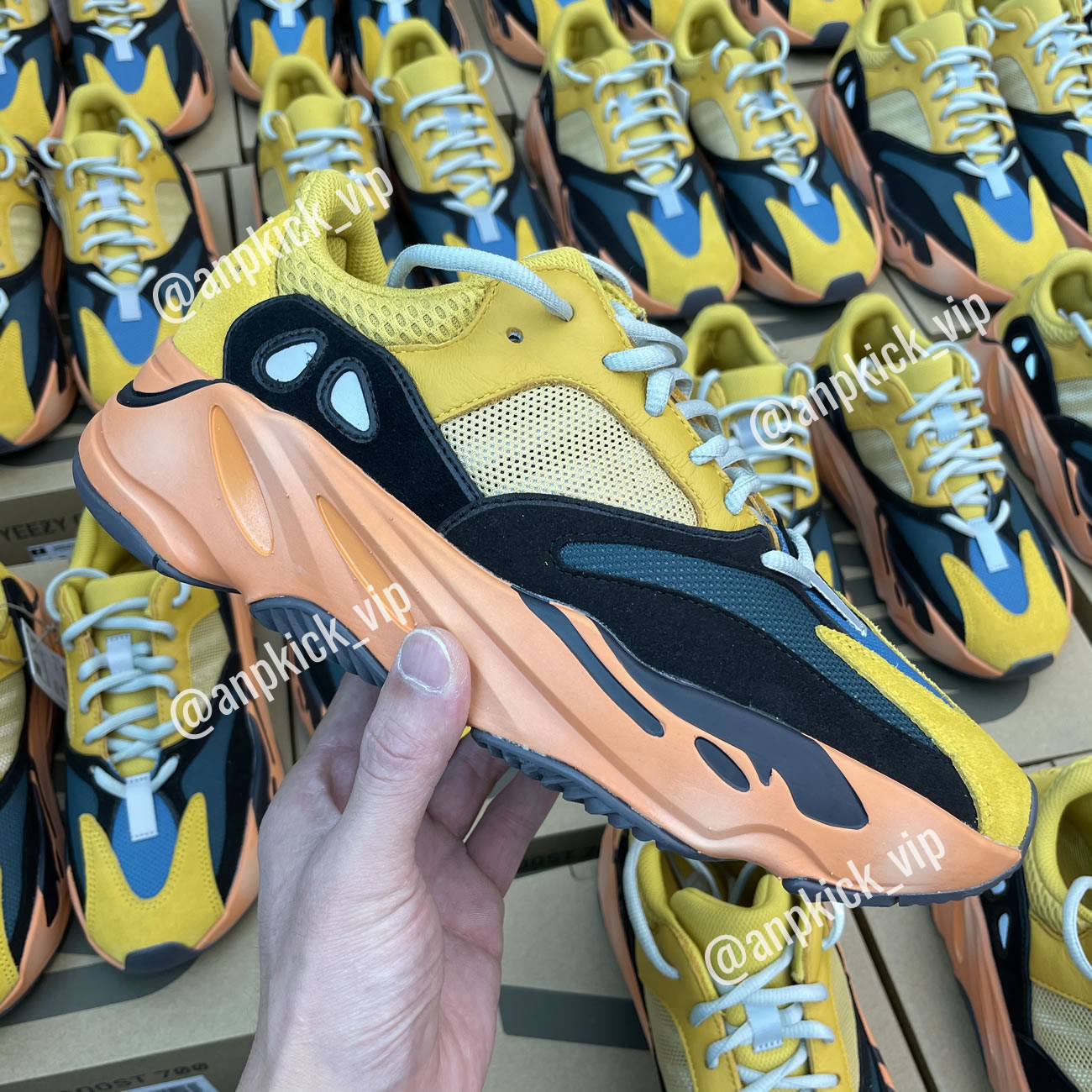 Adidas Anpkick Yeezy Boost 700 Sun Gz6984 (1) - www.newkick.vip