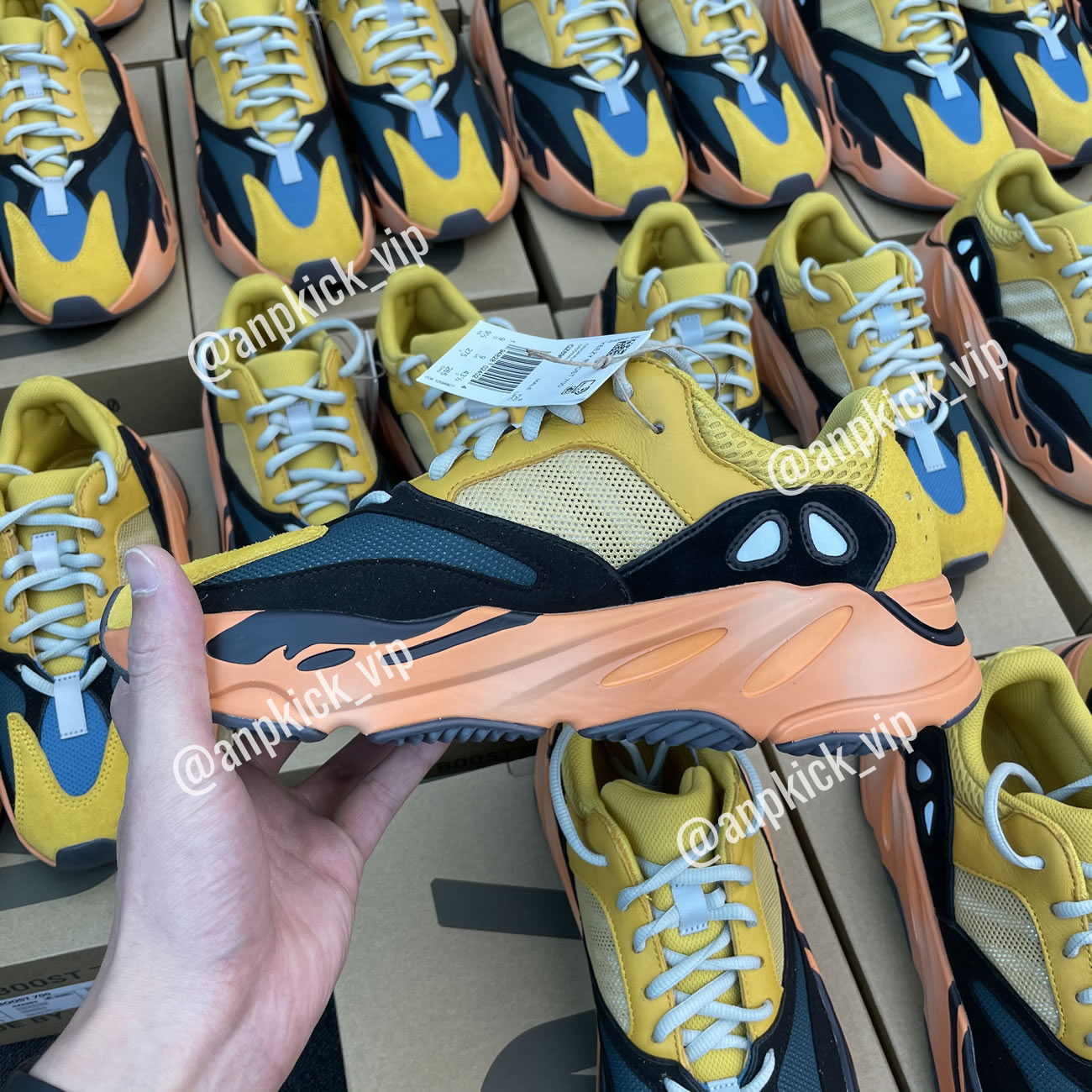 Adidas Anpkick Yeezy Boost 700 Sun Gz6984 (3) - www.newkick.vip