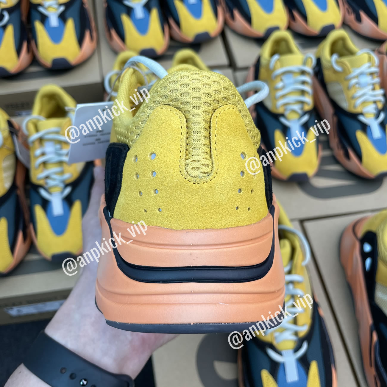 Adidas Anpkick Yeezy Boost 700 Sun Gz6984 (4) - www.newkick.vip