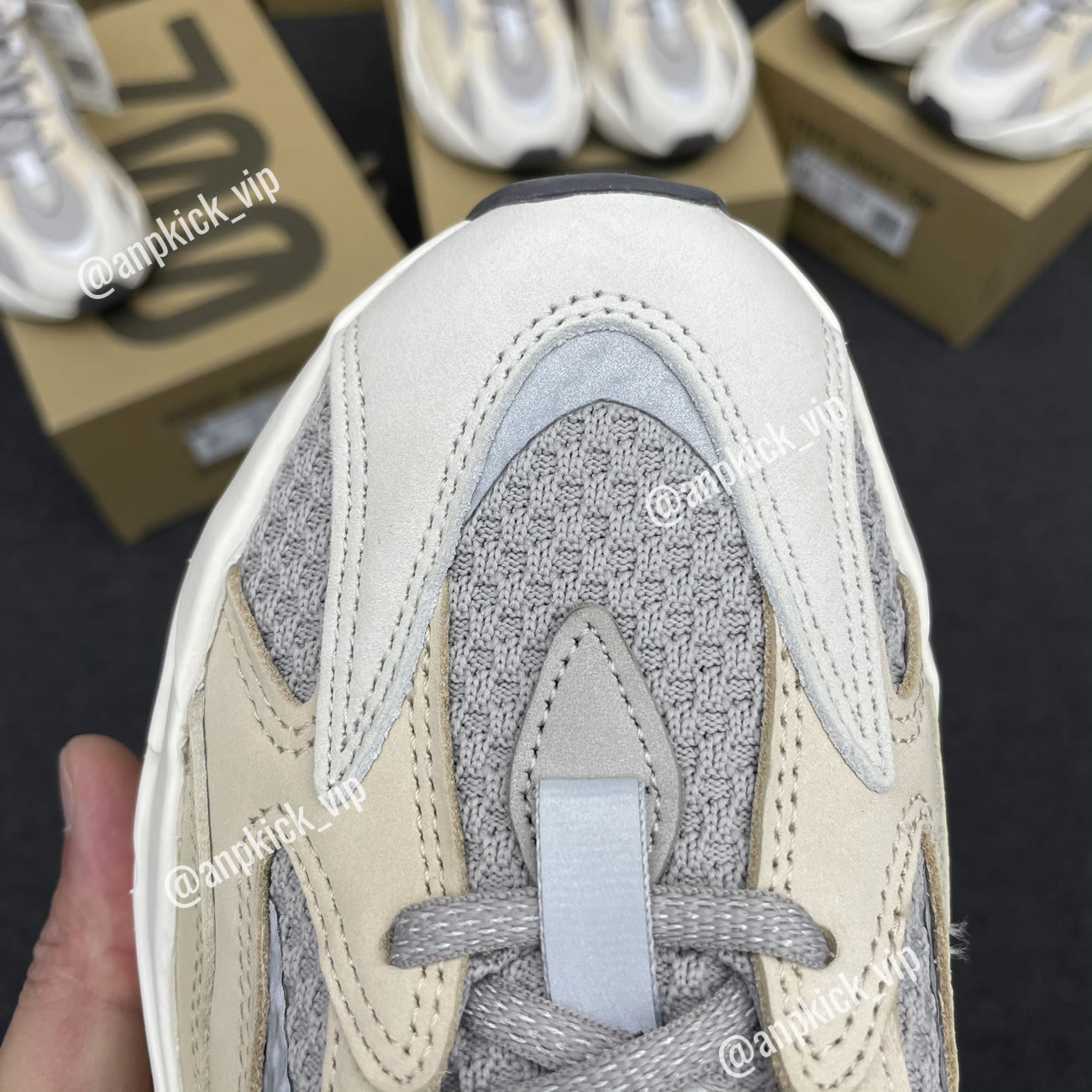 Adidas Yeezy Boost 700 V2 Cream Gy7924 (13) - www.newkick.vip