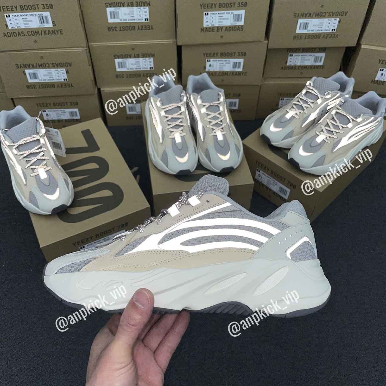 Adidas Yeezy Boost 700 V2 Cream Gy7924 (14) - www.newkick.vip