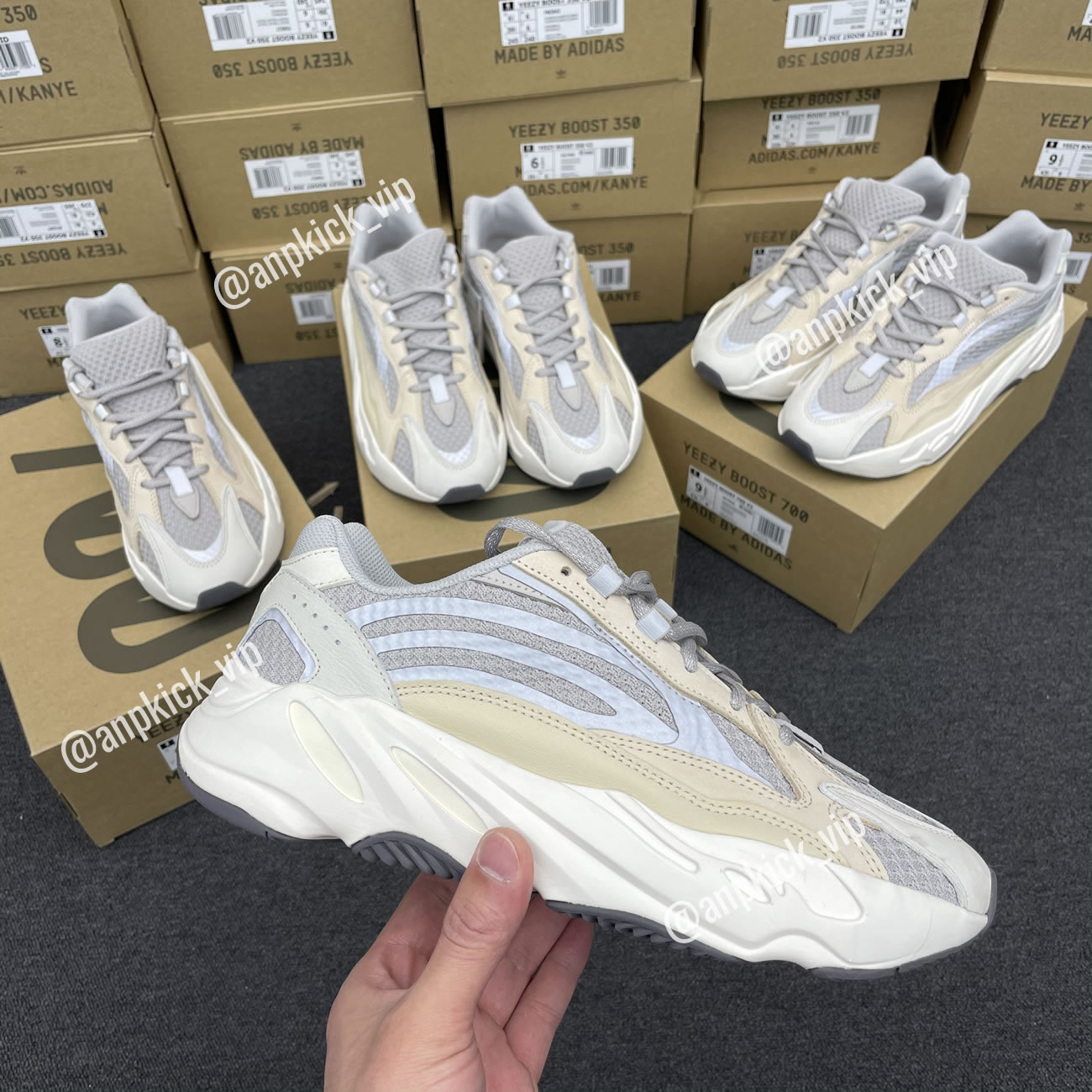 Adidas Yeezy Boost 700 V2 Cream Gy7924 (8) - www.newkick.vip