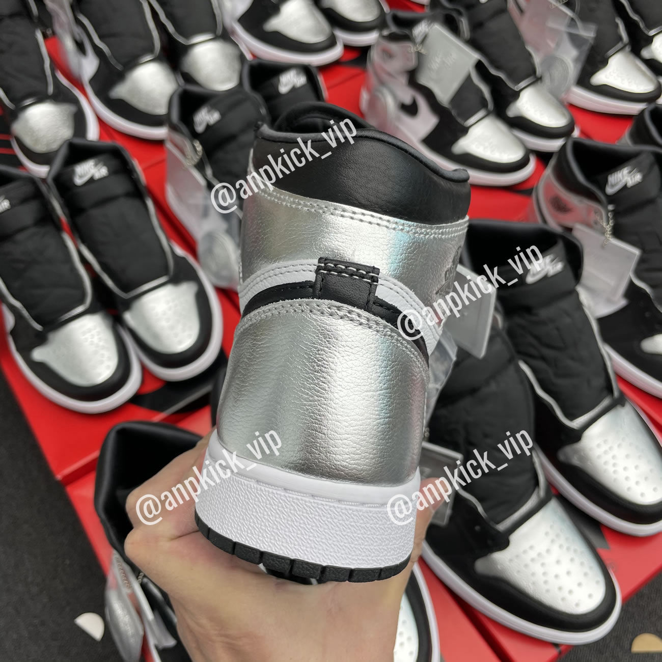 Air Jordan 1 Retro High Silver Toe Womens Anpkick Cd0461 001 (2) - www.newkick.vip Air Jordan 1 Retro High Silver Toe Womens Anpkick Cd0461 001 (2) - www.newkick.vip
