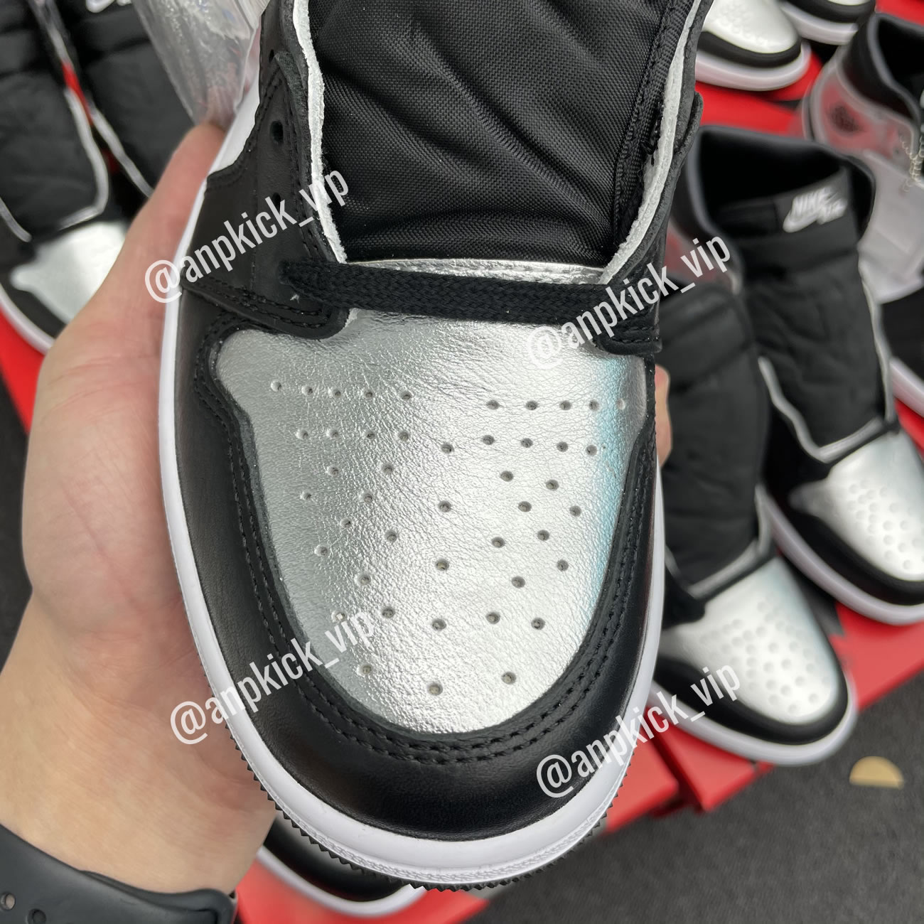Air Jordan 1 Retro High Silver Toe Womens Anpkick Cd0461 001 (3) - www.newkick.vip