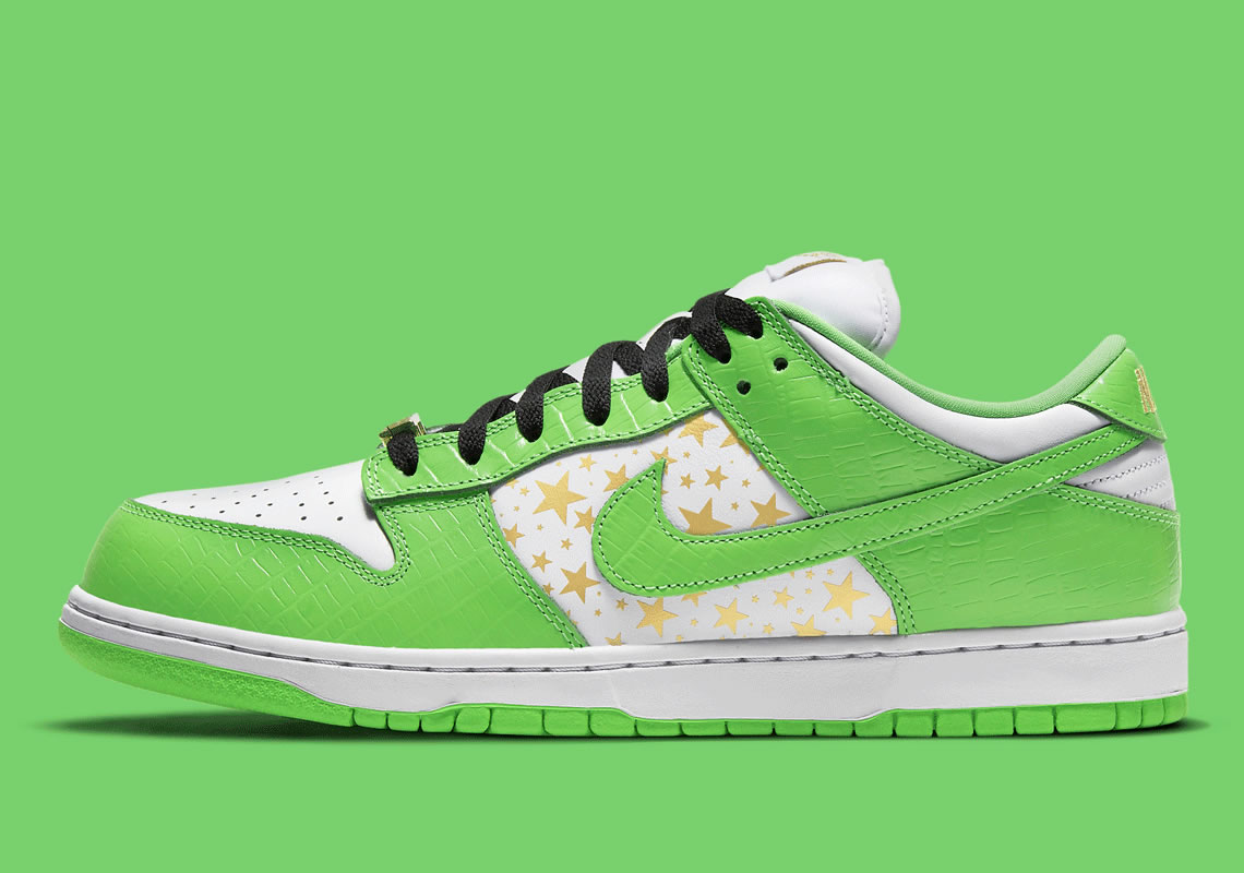 Supreme Nike Sb Dunk Low White Metallic Gold Mean Green Dh3228 101 (1) - www.newkick.vip Supreme Nike Sb Dunk Low White Metallic Gold Mean Green Dh3228 101 (1) - www.newkick.vip