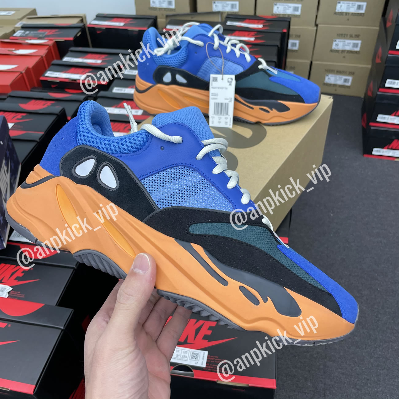 Adidas Yeezy Boost 700 Bright Blue Orange Anpkick Gz0541 (2) - www.newkick.vip Adidas Yeezy Boost 700 Bright Blue Orange Anpkick Gz0541 (2) - www.newkick.vip