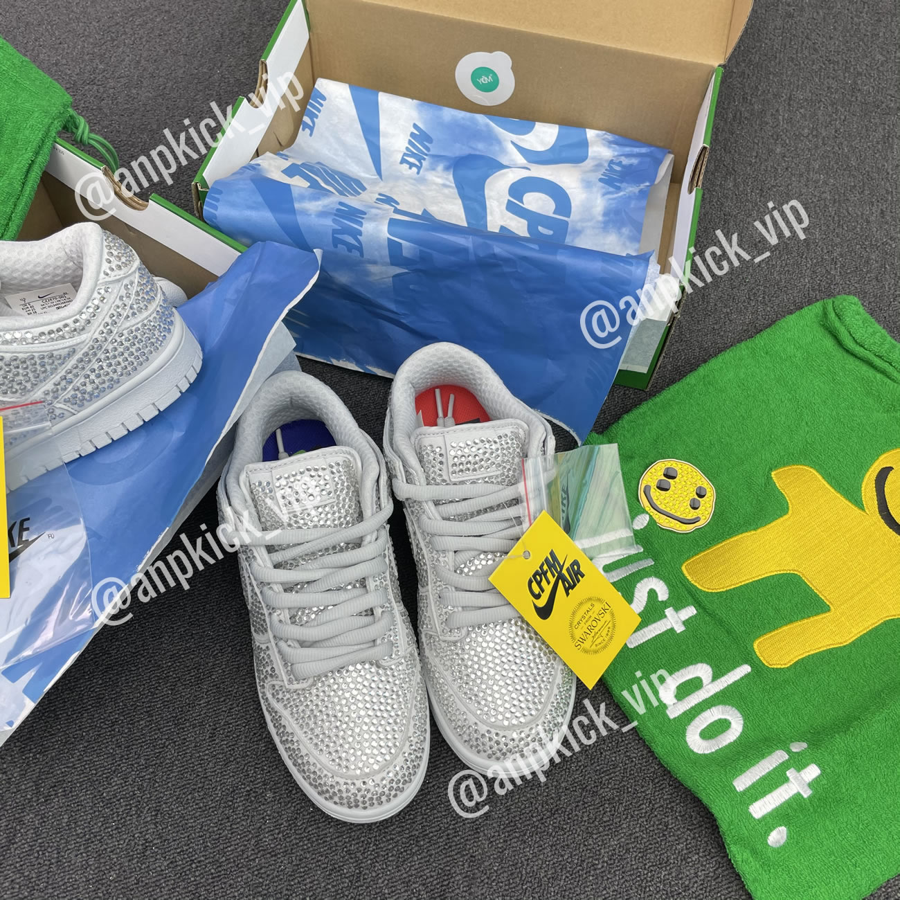 Anpkick Nike Dunk Low Cactus Plant Flea Market Swarovski Crystals Cz2670 001 (10) - www.newkick.vip