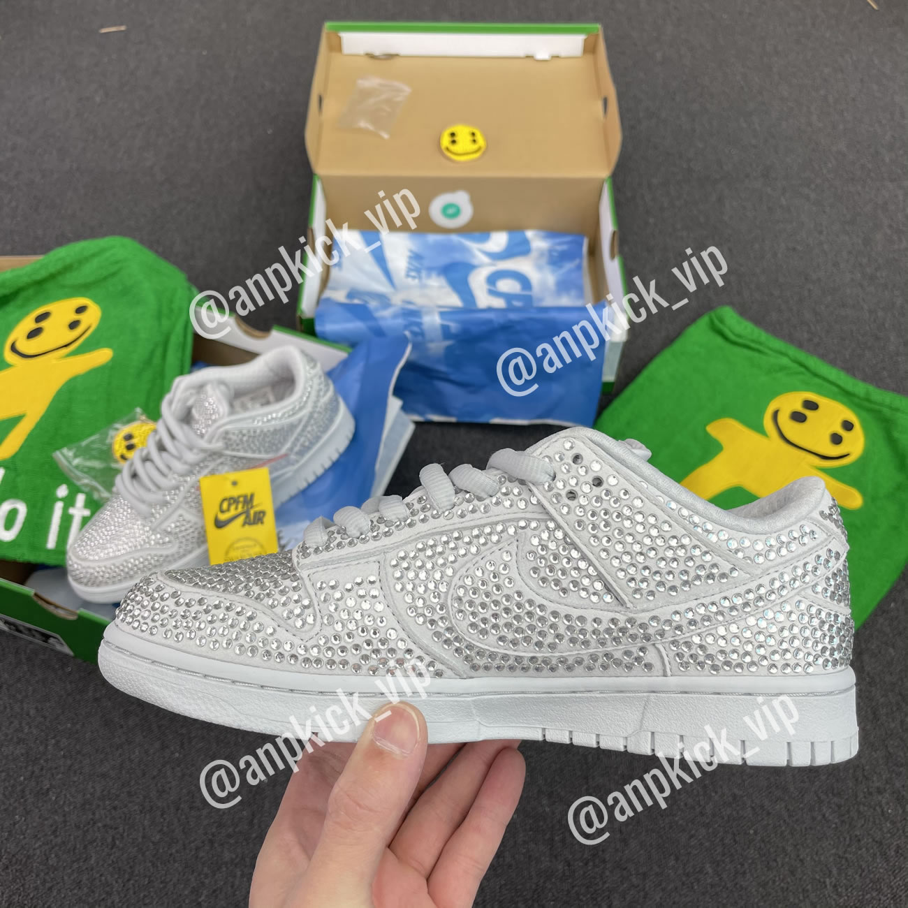 Anpkick Nike Dunk Low Cactus Plant Flea Market Swarovski Crystals Cz2670 001 (4) - www.newkick.vip