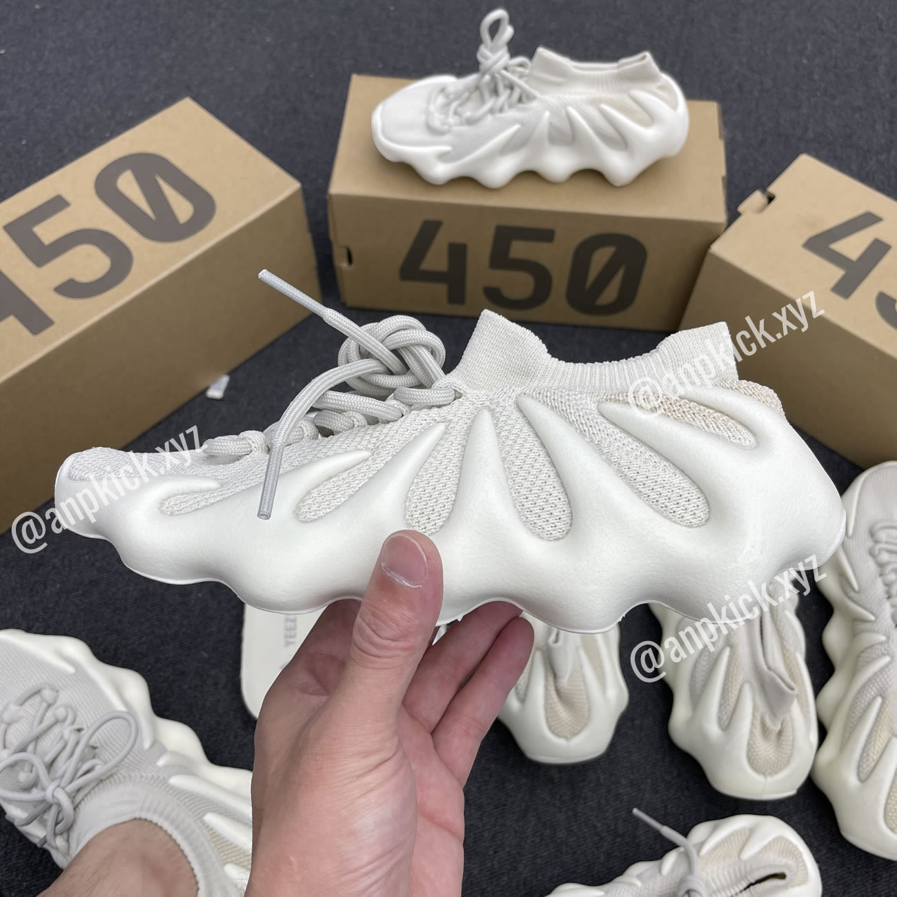 Adidas Yeezy 450 Cloud White Anpkick H68038 (1) - www.newkick.vip Adidas Yeezy 450 Cloud White Anpkick H68038 (1) - www.newkick.vip