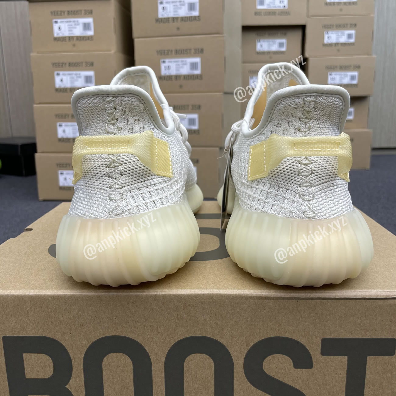 Adidas Yeezy Boost 350 V2 Light Uv Sensitive Gy3438 (11) - www.newkick.vip