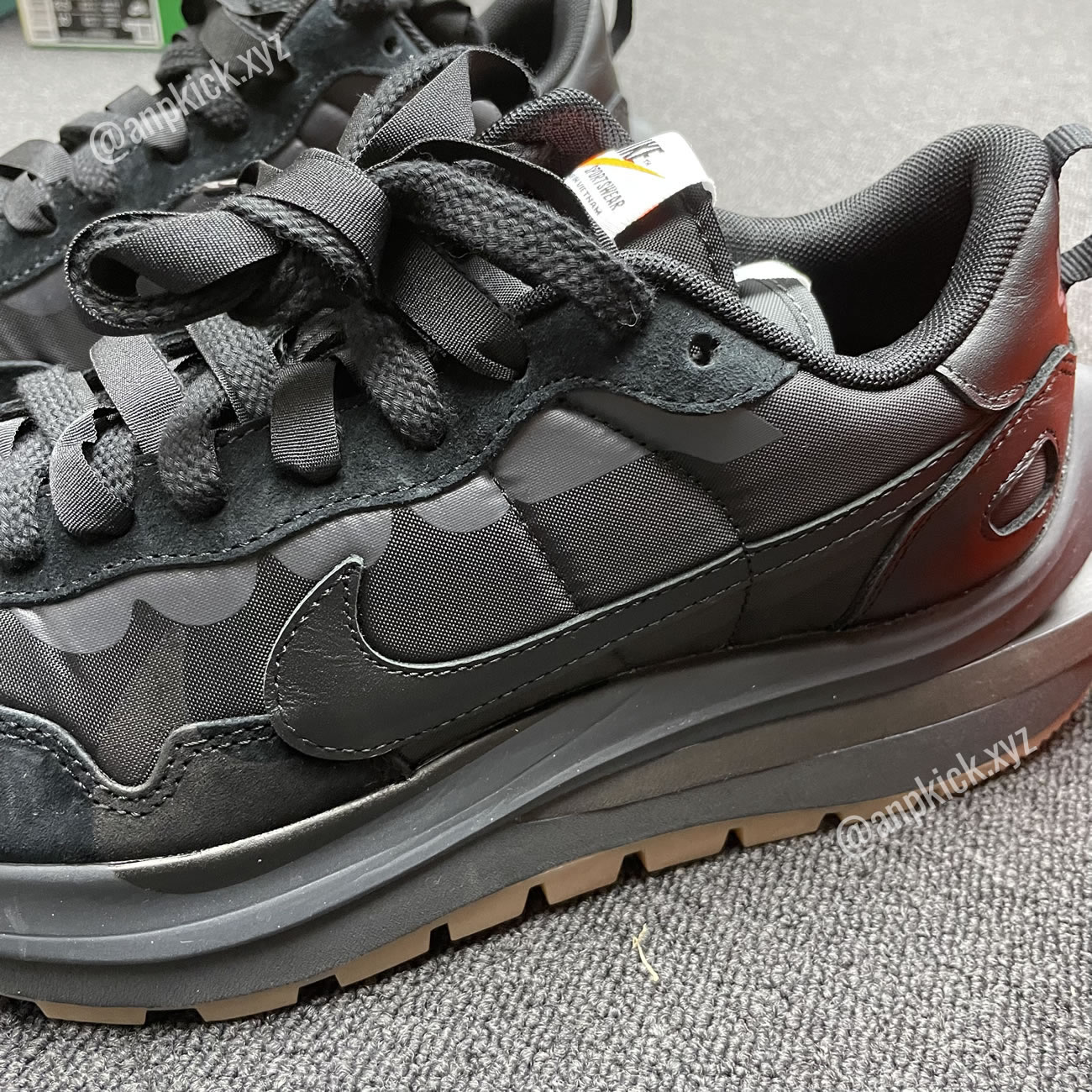 Anpkick Sacai Nike Vaporwaffle Black Gum Dd1875 001 (4) - www.newkick.vip