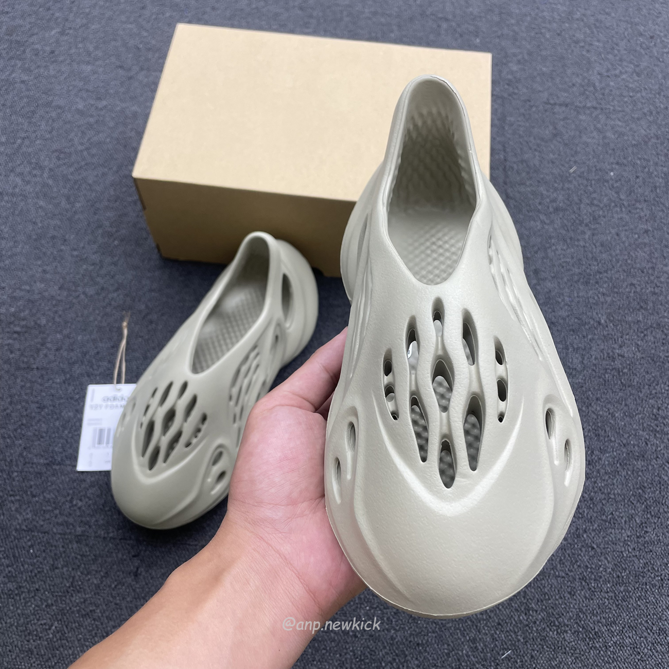 Adidas Yeezy Foam Rnr Stone Salt Gv6840 (6) - www.newkick.vip Adidas Yeezy Foam Rnr Stone Salt Gv6840 (6) - www.newkick.vip