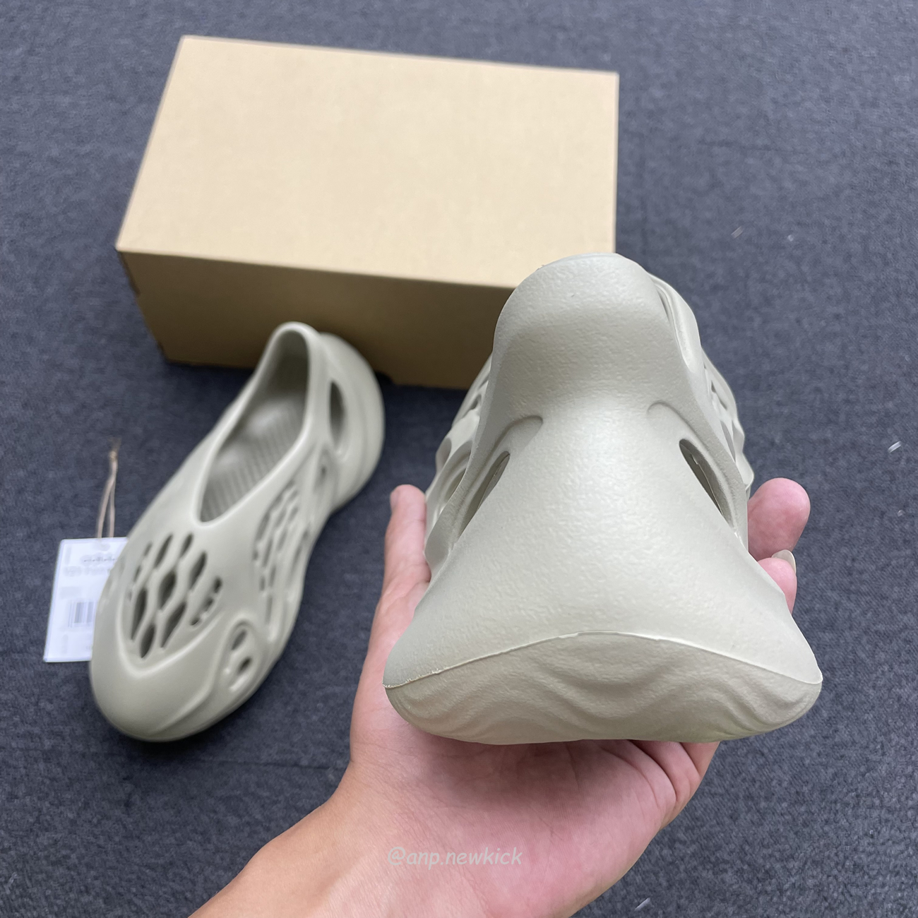 Adidas Yeezy Foam Rnr Stone Salt Gv6840 (7) - www.newkick.vip Adidas Yeezy Foam Rnr Stone Salt Gv6840 (7) - www.newkick.vip