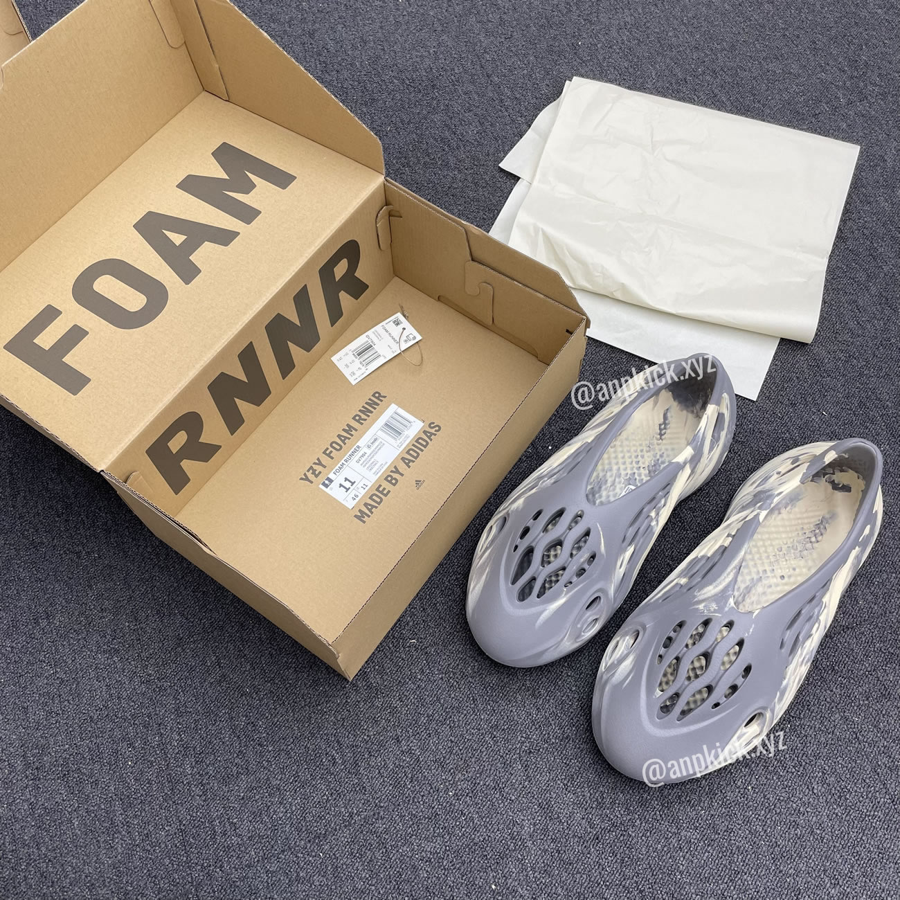 Adidas Anpkick Yeezy Foam Rnnr Mxt Moon Gray Gv7904 (2) - www.newkick.vip Adidas Anpkick Yeezy Foam Rnnr Mxt Moon Gray Gv7904 (2) - www.newkick.vip
