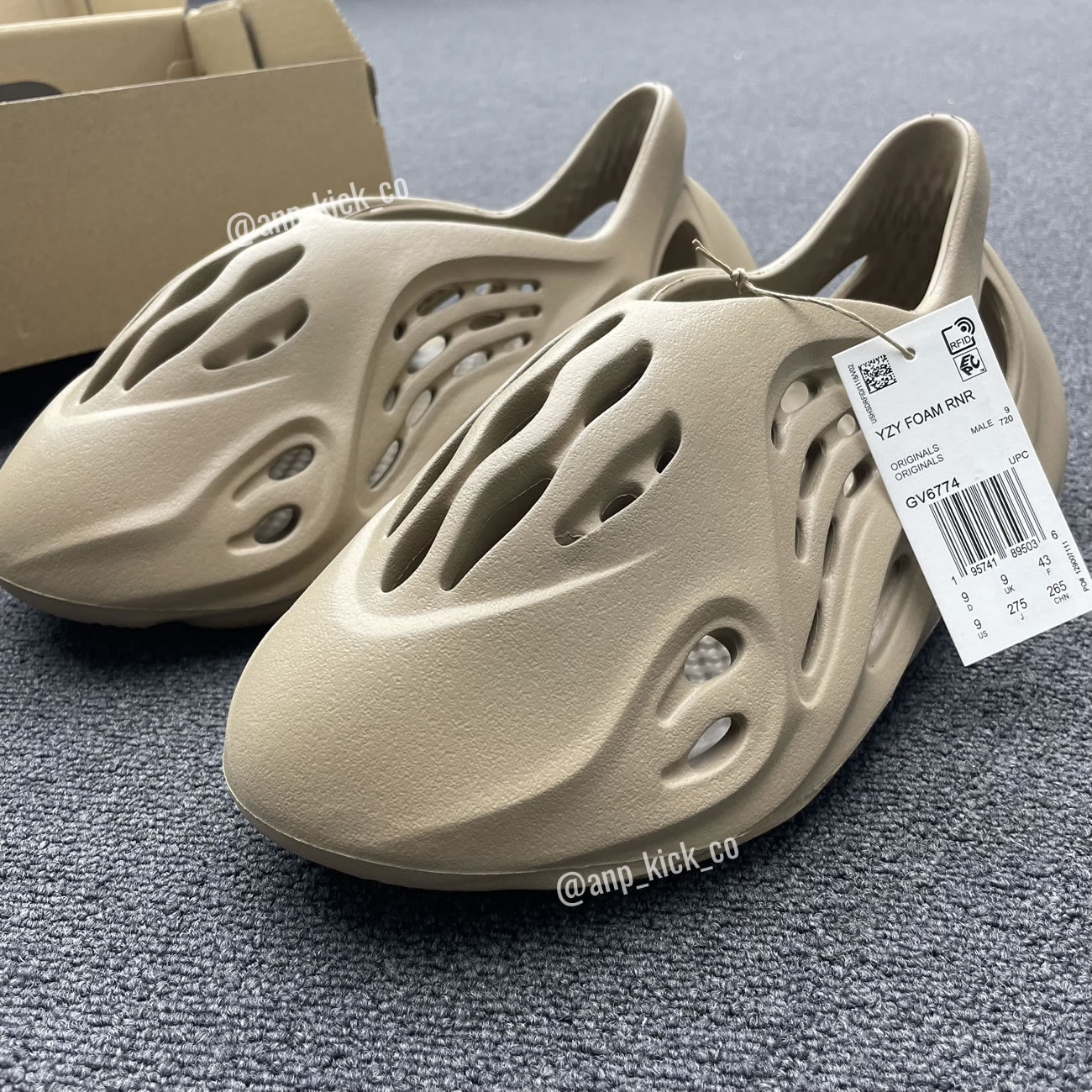 Adidas Yeezy Foam Runner Mist Anpkick Gv6774 (2) - www.newkick.vip Adidas Yeezy Foam Runner Mist Anpkick Gv6774 (2) - www.newkick.vip