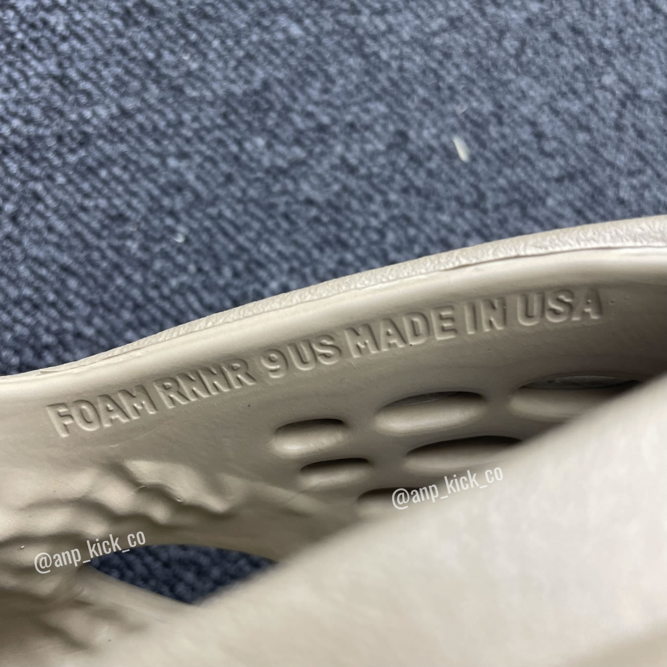Adidas Yeezy Foam Runner Mist Anpkick Gv6774 (4) - www.newkick.vip Adidas Yeezy Foam Runner Mist Anpkick Gv6774 (4) - www.newkick.vip