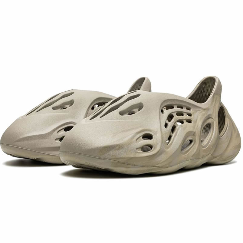 Adidas Yeezy Foam Runner Stone Sage Gx4472 (2) - www.newkick.vip Adidas Yeezy Foam Runner Stone Sage Gx4472 (2) - www.newkick.vip