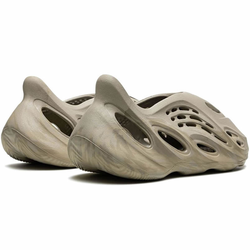 Adidas Yeezy Foam Runner Stone Sage Gx4472 (3) - www.newkick.vip Adidas Yeezy Foam Runner Stone Sage Gx4472 (3) - www.newkick.vip